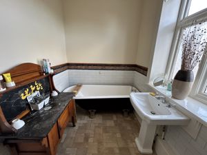 Photo 27- click for photo gallery